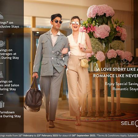 앰배서더 - Ihcl 셀렉션 뉴델리 외부 사진 A promotional advertisement for the hotel