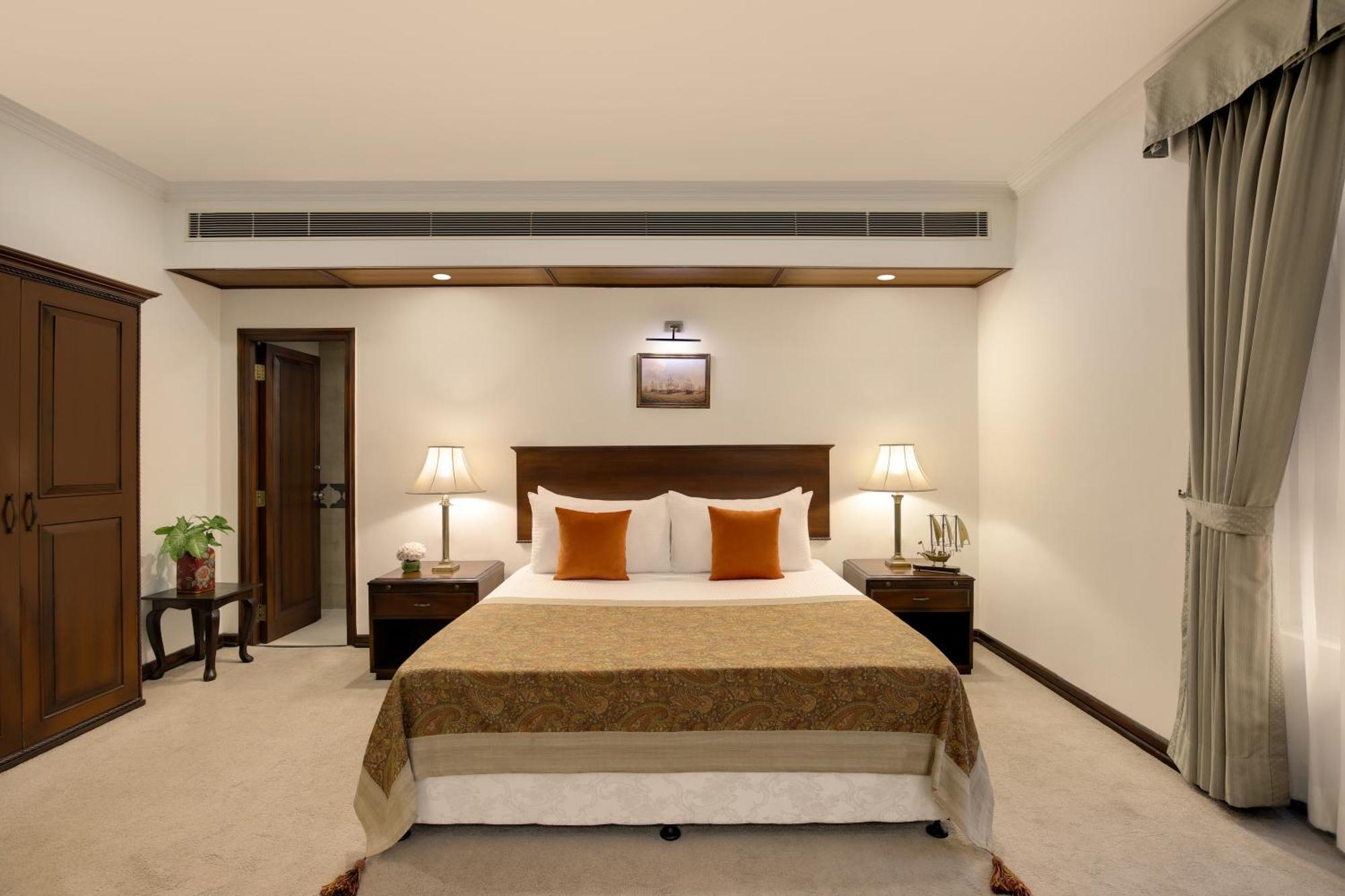 앰배서더 - Ihcl 셀렉션 뉴델리 외부 사진 A bedroom at the Taj Bengal