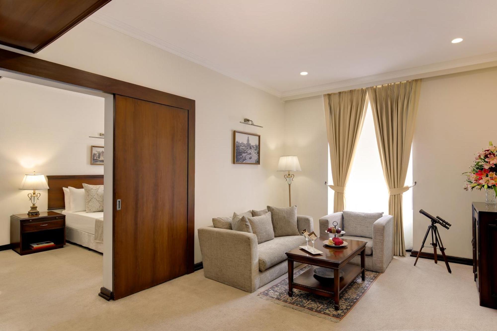 앰배서더 - Ihcl 셀렉션 뉴델리 외부 사진 A suite at the Oberoi, Mumbai