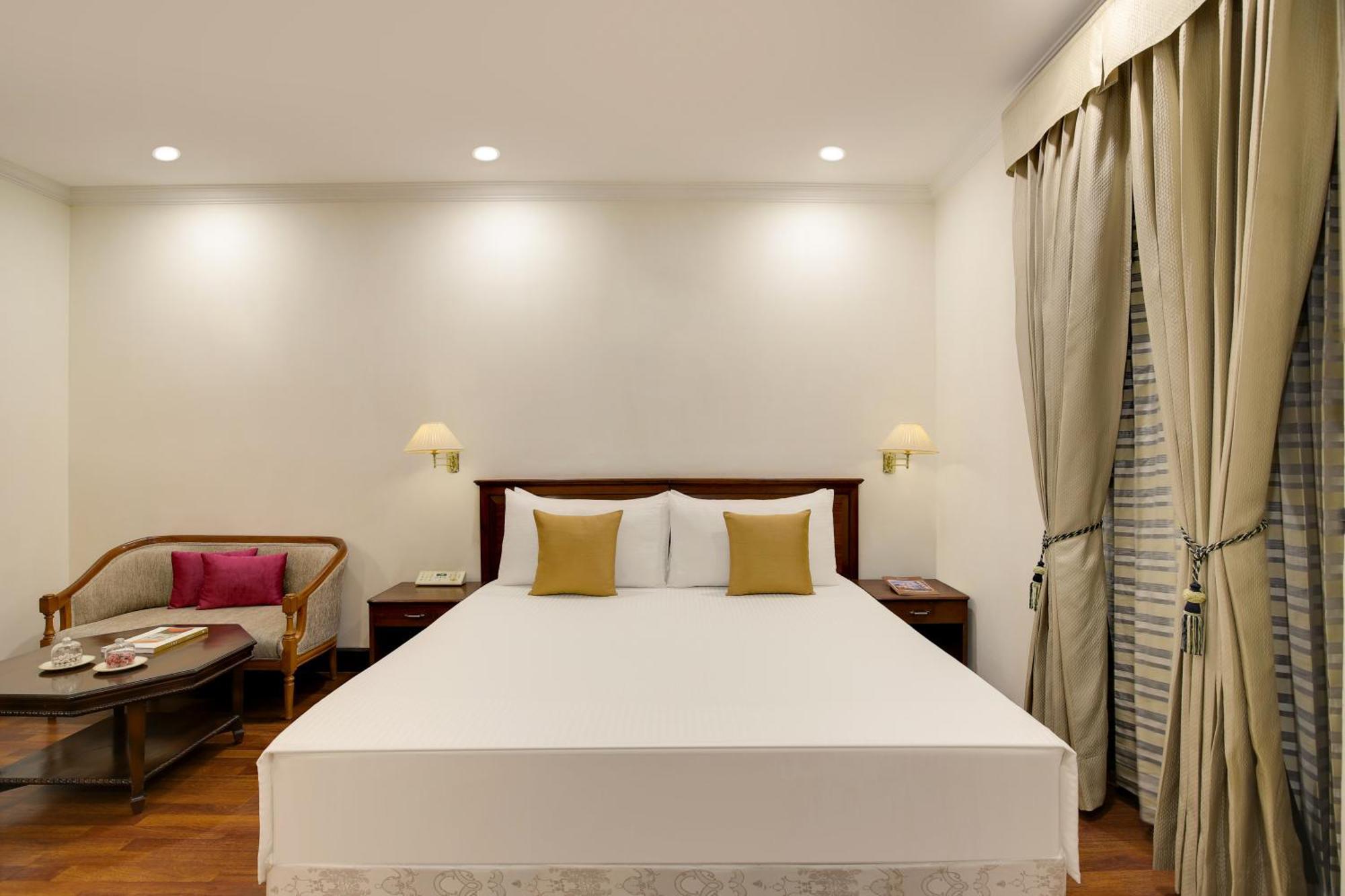 앰배서더 - Ihcl 셀렉션 뉴델리 외부 사진 A bedroom at the hotel